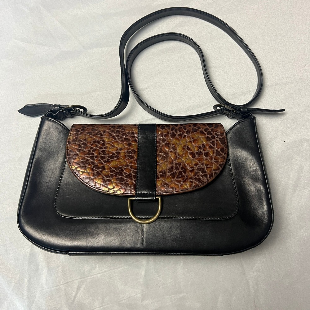 J. Renee Black Shoulder Bag with Animal Print Leather Flap D Ring‎ Accent